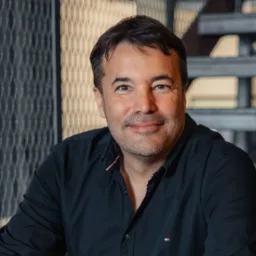 Roland Dessovic Management valantic Austria