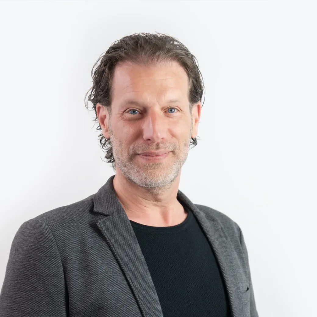 Porträt von Dieter Dragon, Chief Executive Officer bei sandborn digital – a valantic company