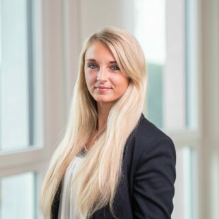 Vivienne Kutz, valantic