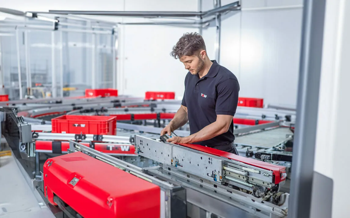 TGW Logistics - valantic Reference APS Software wayRTS