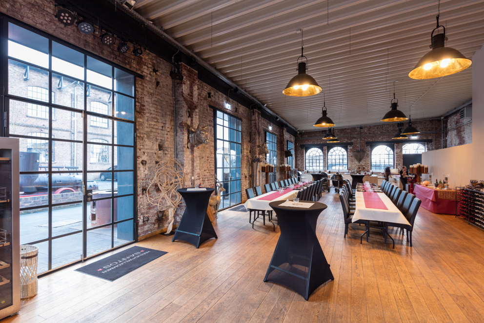 Santos Grill Eventlocation Essenstisch