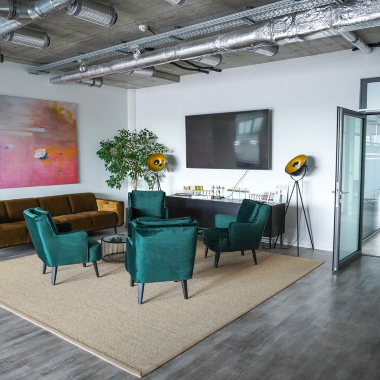 Cozy seating area in the foyer in Dreieich