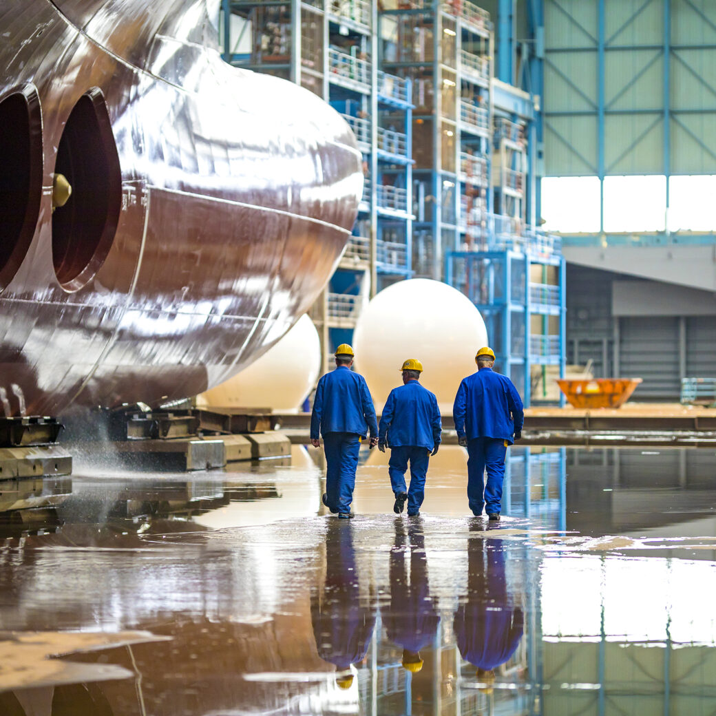 Mitarbeitende von Meyer Werft