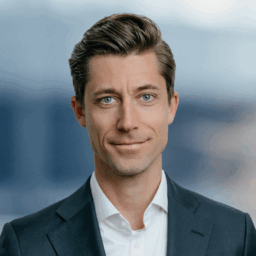 Jan Dingerkus, valantic