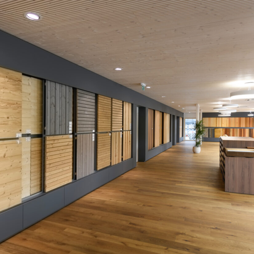 Ausstellungsraum von Frischeis mit Boden-Mustern