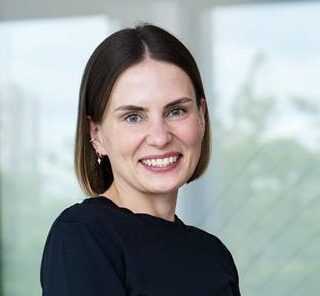 Digitalheldin Sarina Hermann Portrait