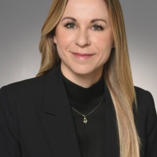 Ines Göppert, valantic