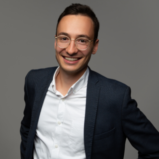 Alexander Wach, valantic