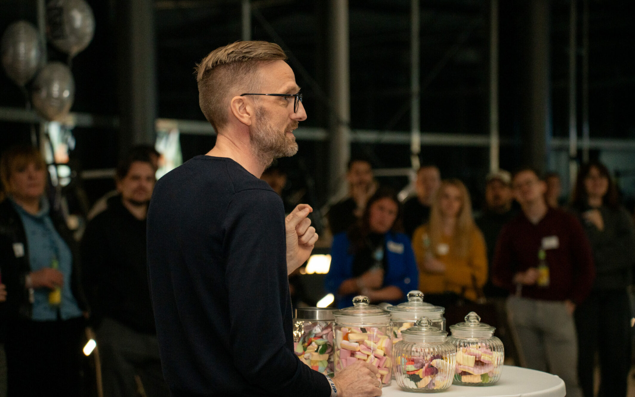 Philipp Hoberg spricht über Profitabilität im E-Commerce beim K5 Meetup in Frankfurt am Main