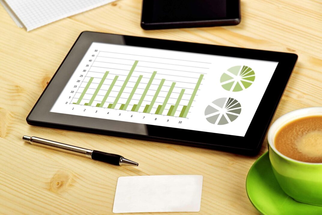 Cuadro de mando mostrado en un Ipad | Almacén de datos e integración de datos con SAP Analytics