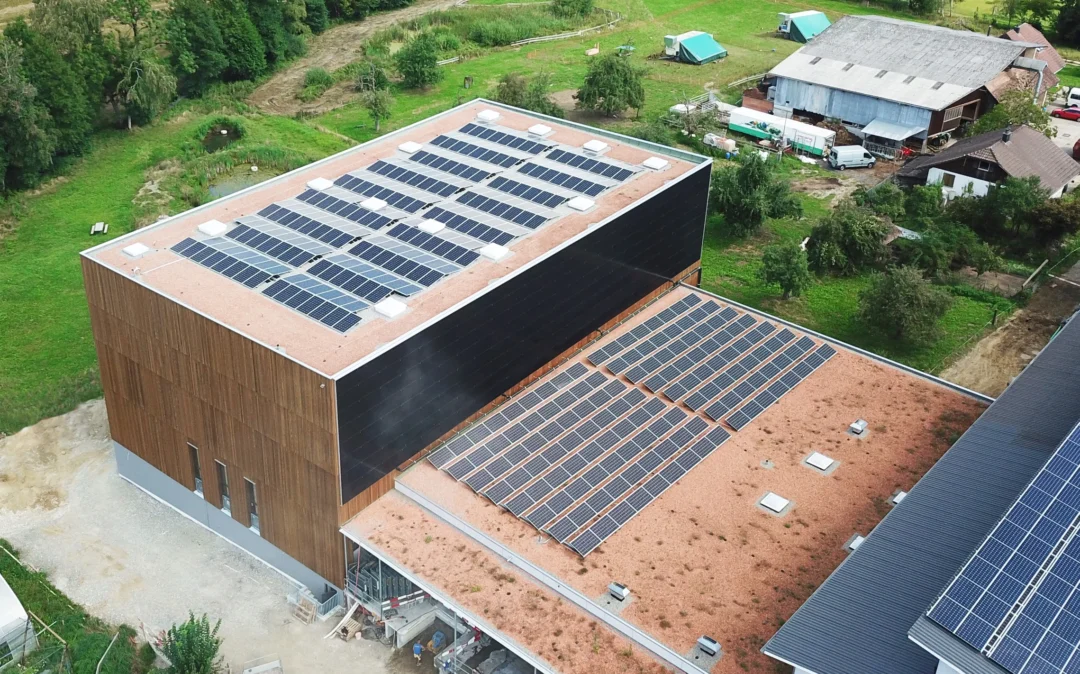 Andermatt high-bay warehouse with solar façade