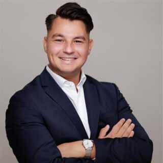 Alexander Binder, Consultant valantic