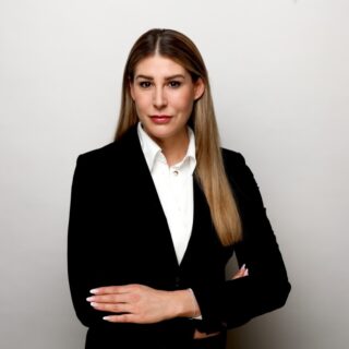 Larissa Lowitz-Esser, Senior Account Executive Retail bei valantic