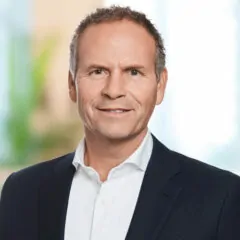 Porträt von Martin Hofer, Geschäftsführer bei valantic Supply Chain Excellence