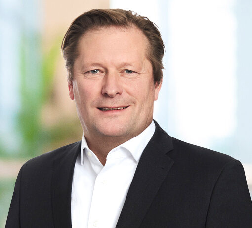 Portrait of Dr. Falk von Falkenhausen, Executive Director at valantic Supply Chain Excellence