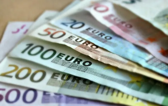 Bild von Euro-Geldscheinen