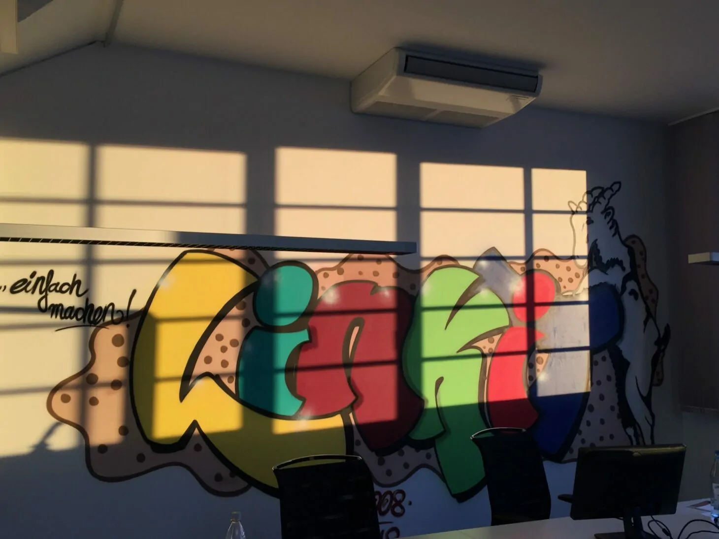 Image of a graffiti in the office of valantic ERP Consulting in Cologne