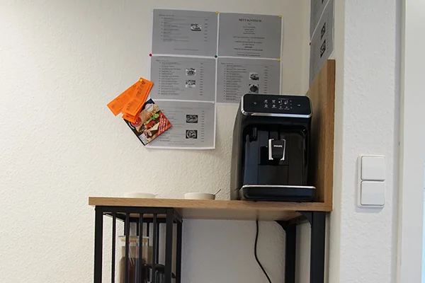 Bild der Kaffeemaschine in den Büroräumen von netz98 - a valantic company in Leinfelden-Echterdingen (Stuttgart)