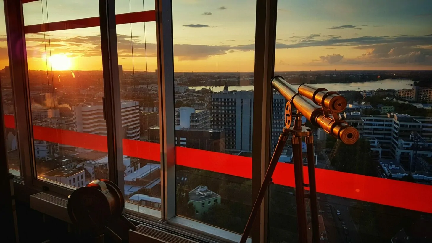 View of the sunset, valantic Business Analytics Hamburg branch