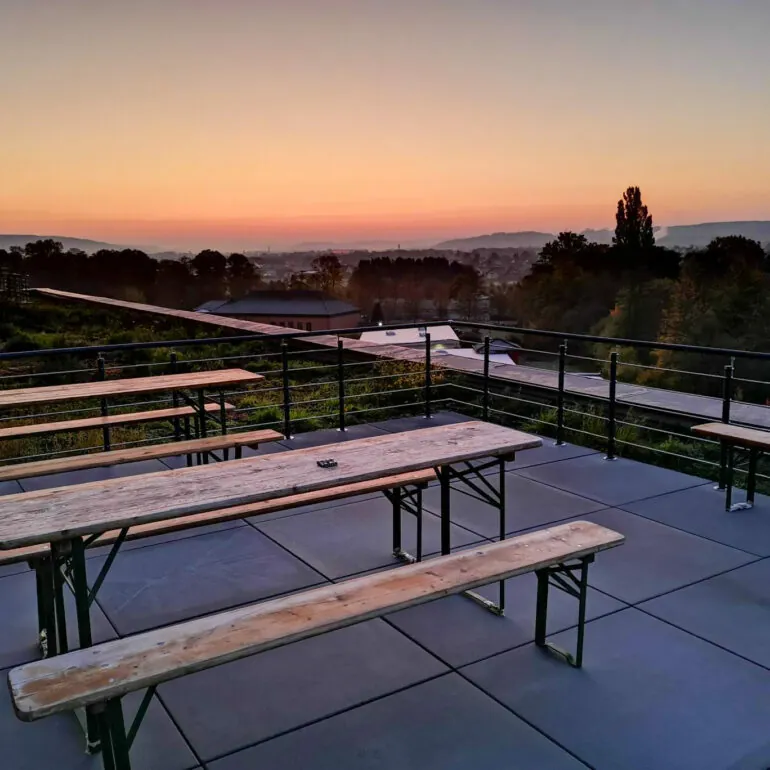 Image of a roof terrace at sunset, valantic branch Siegburg