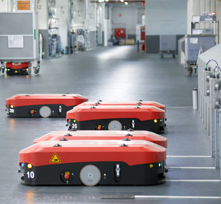 Picture of driverless transport systems of Grenzebach Group, case study valantic Supply Chain Excellence