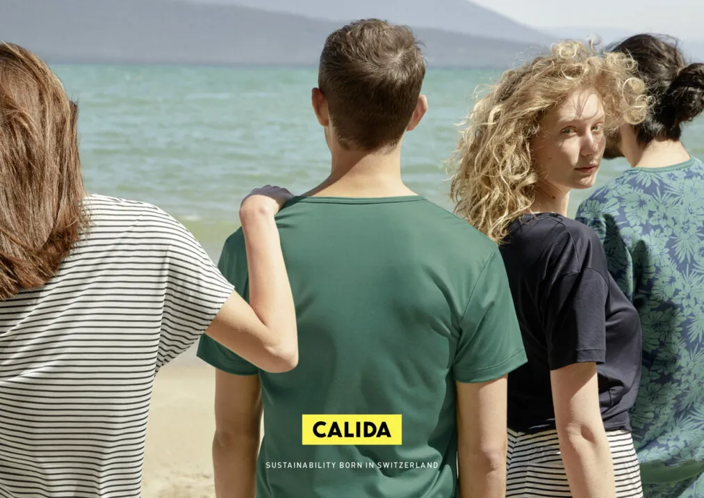 In this picture you see several people on the beach wearing clothes from CALIDA | Success Story: Calida with IBM Planning Analytics