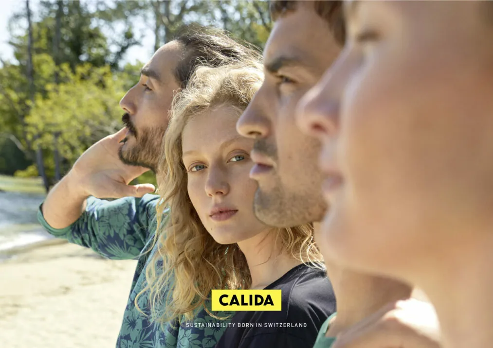 In this picture you see several people on the beach wearing clothes from CALIDA | Success Story: Calida with IBM Planning Analytics