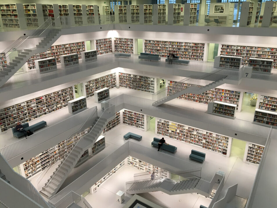 Bild einer Futuristischen Bücherei