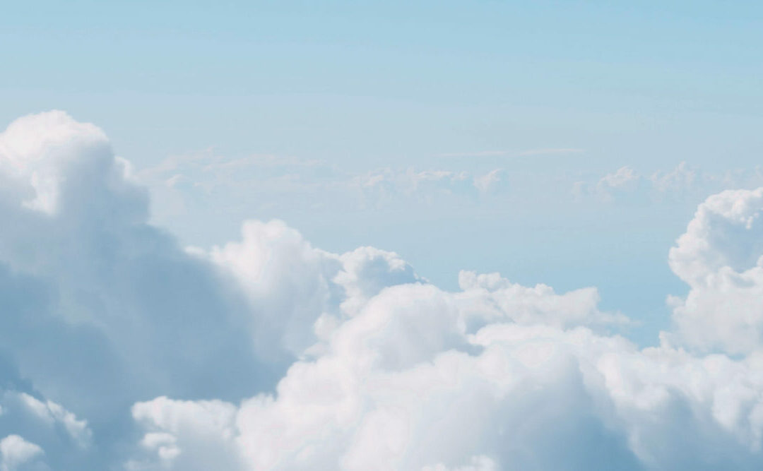 IBM Cloud Pak for Data: Bild von einem blauen Himmel mit Wolken