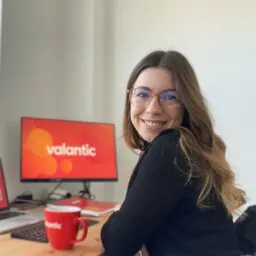 Porträt von Melissa Schaich, Werkstudentin Corporate Learning