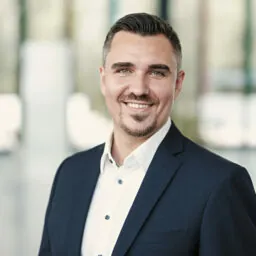 Abbildung von Lui Maksimovic - Leiter Angebotsmangement Unternehmensgeschaeft bei Helsana