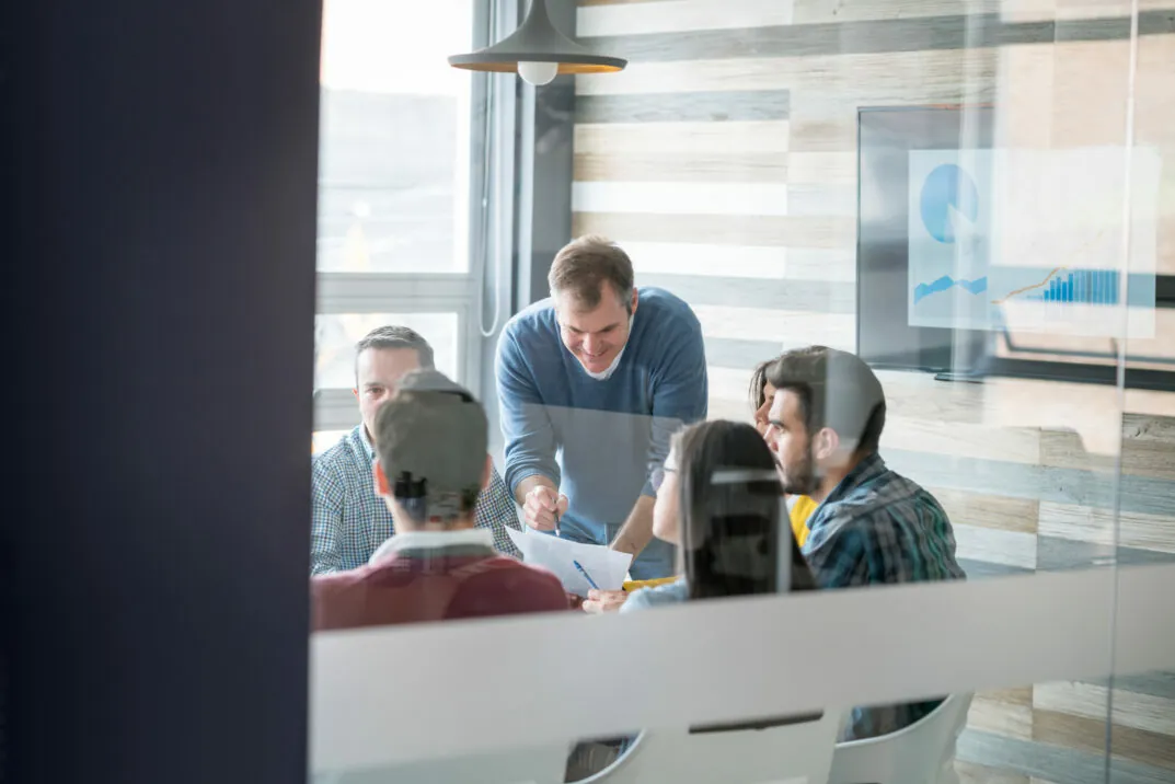 Geschäftstreffen in einem kreativen Büro