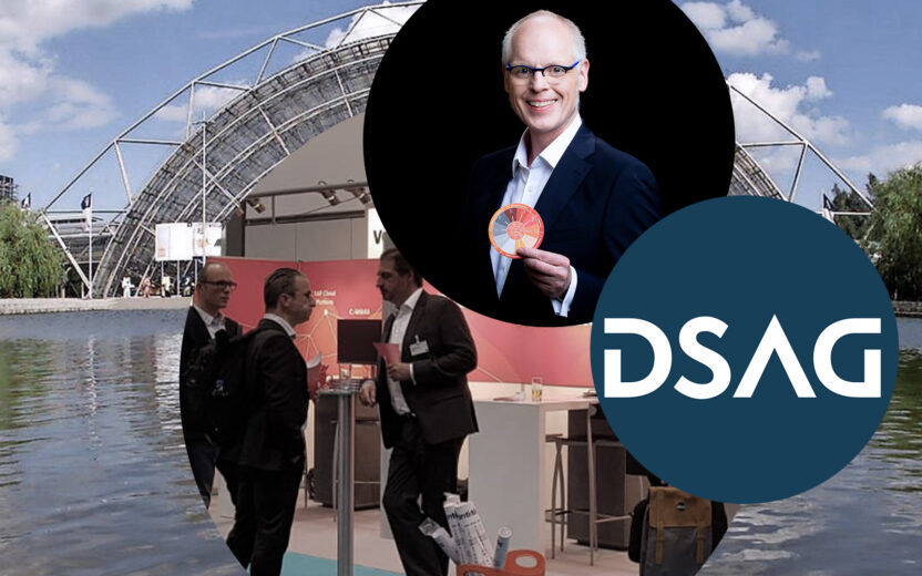 Picture of Christoph Resch, Partner & Managing Director at valantic, next to him the DSAG logo and the leipzig trade fair in the background | valantic at the DSAG annual congress 2022 in Leipzig
