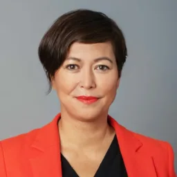 Julia Saswito, Senior Vice President CX, valantic